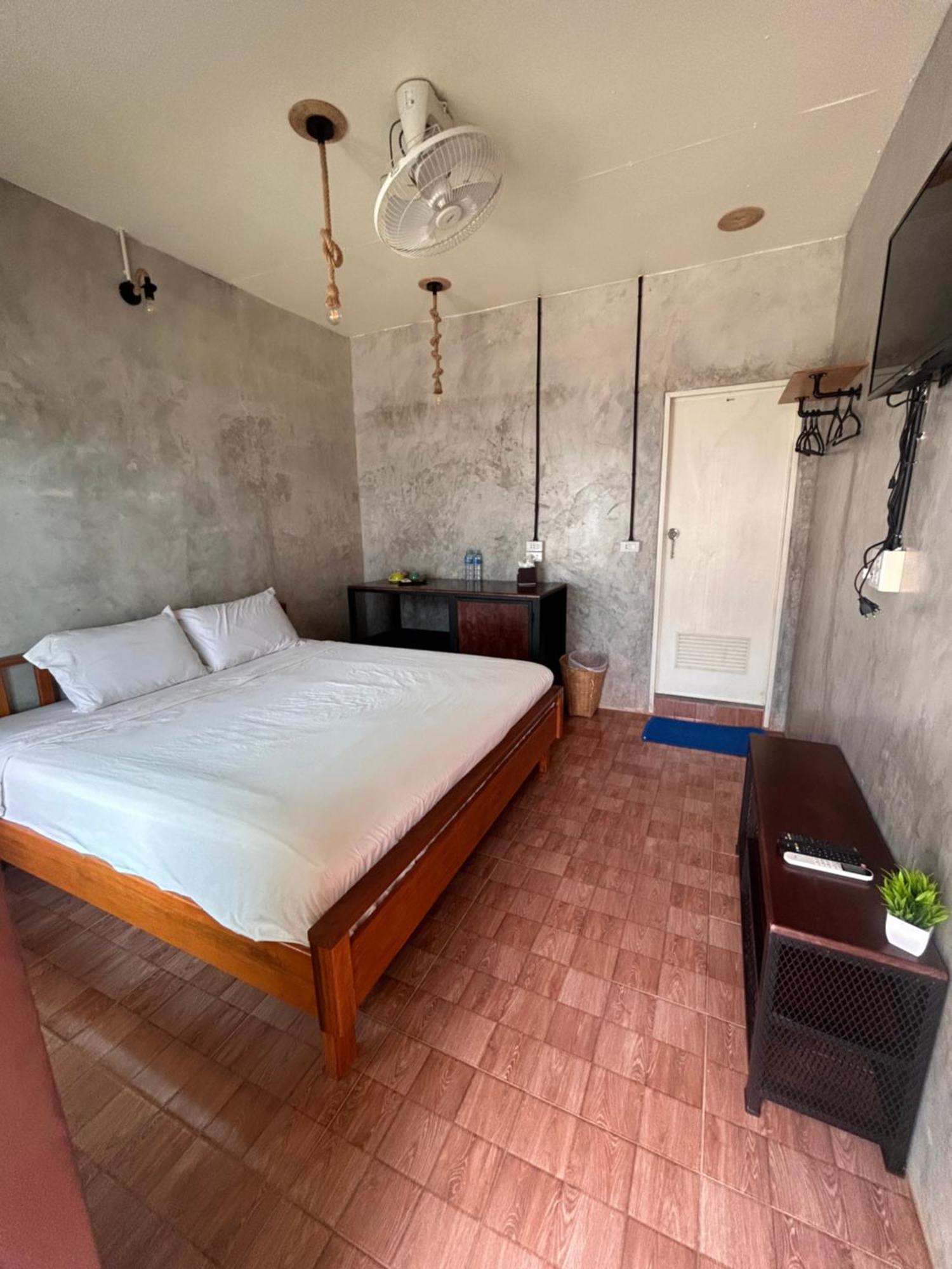 Tchin Tchin Guesthouse Koh Chang Dış mekan fotoğraf